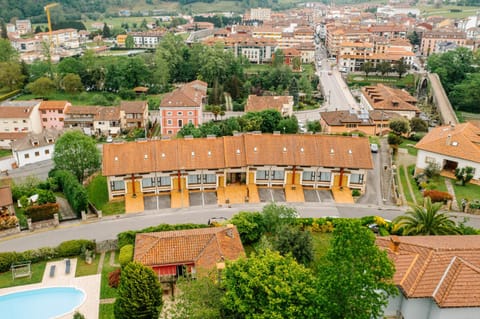 Property building, Bird's eye view