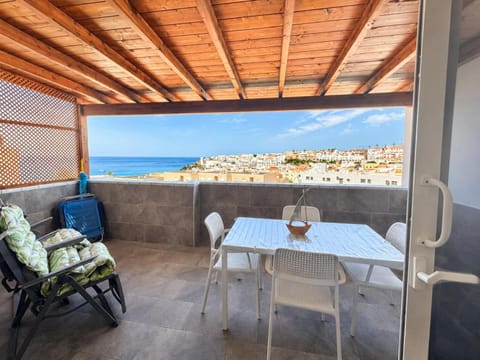Off site, Balcony/Terrace