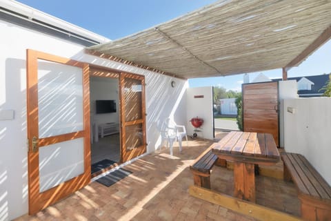 Owlet Cottage in Arniston Apartment in Western Cape