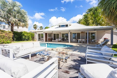 Balcony/Terrace, Pool view