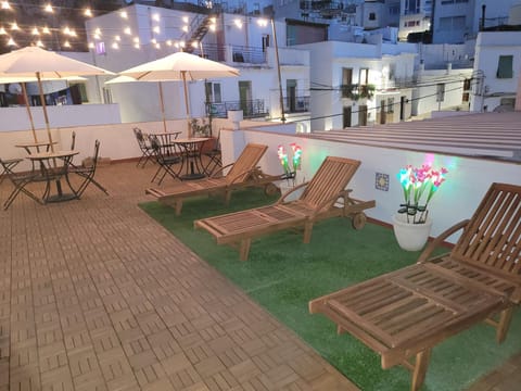 Property building, Patio, Seating area, sunbed