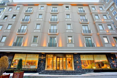Facade/entrance, Decorative detail