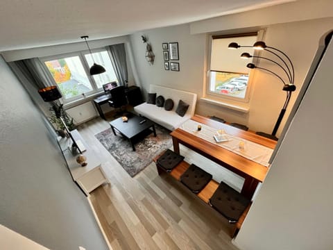 TV and multimedia, Living room, Dining area, Evening entertainment