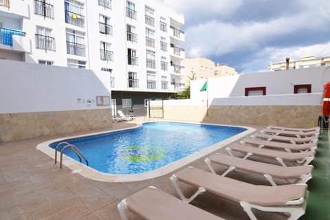 Facade/entrance, Swimming pool