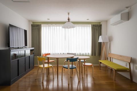 Kitchen or kitchenette, Living room, Dining area
