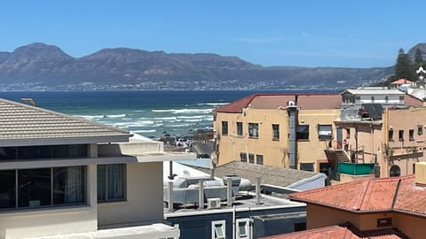 Natural landscape, Mountain view, Sea view