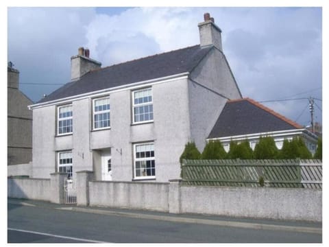 Bryn Derwen House in Wales