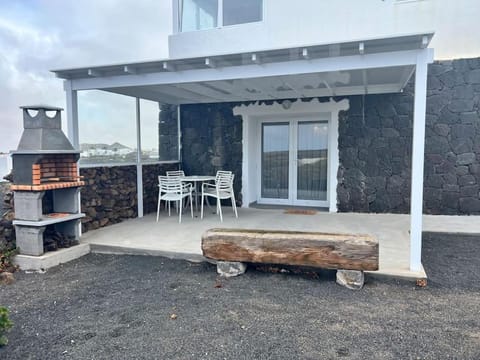 Off site, Balcony/Terrace