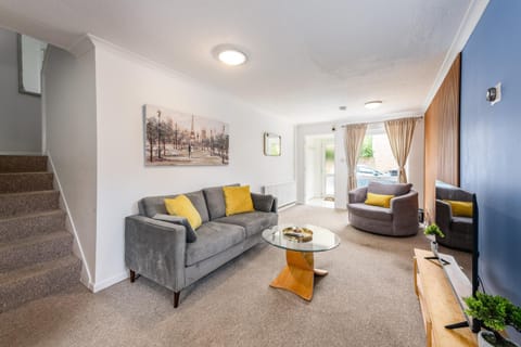 TV and multimedia, Living room, Seating area