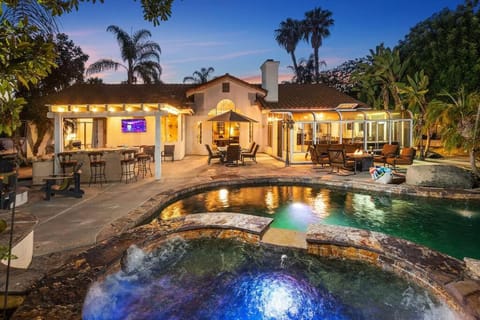 Mi Casa es Su Casa! (My Home is Your Home!) House in Vista