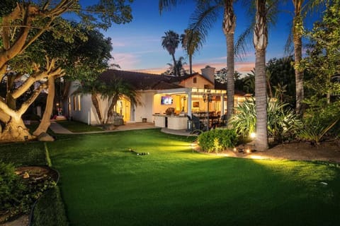 Mi Casa es Su Casa! (My Home is Your Home!) House in Vista