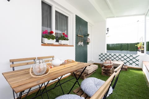 Patio, BBQ facilities, Balcony/Terrace, Dining area