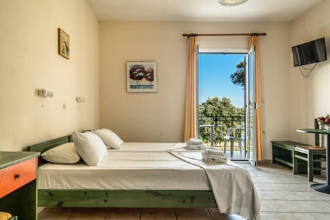 Property building, Living room, Bedroom