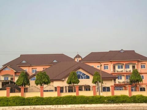 Property building, Day