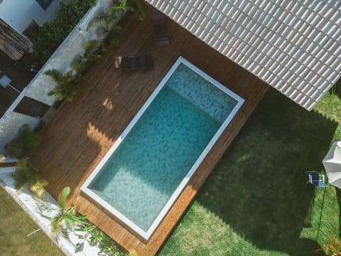 Swimming pool, sunbed