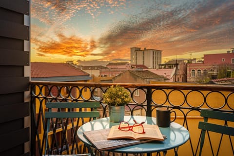 Natural landscape, View (from property/room), Balcony/Terrace, City view, Sunset