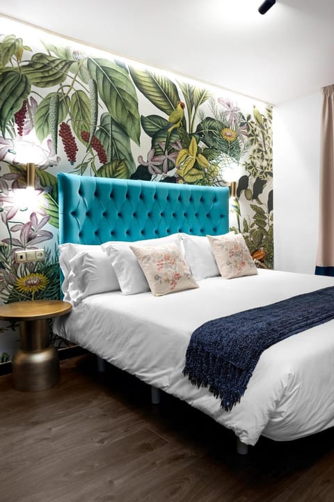 Bed, Photo of the whole room