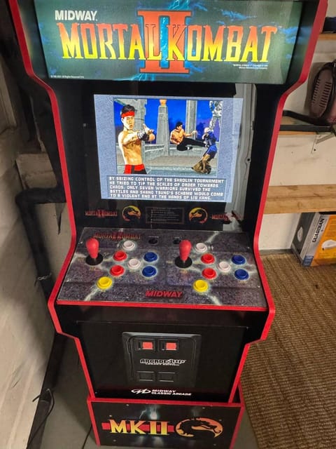 Pool GamesParking for 5 Cars Sleeps 12 House in Pompano Beach