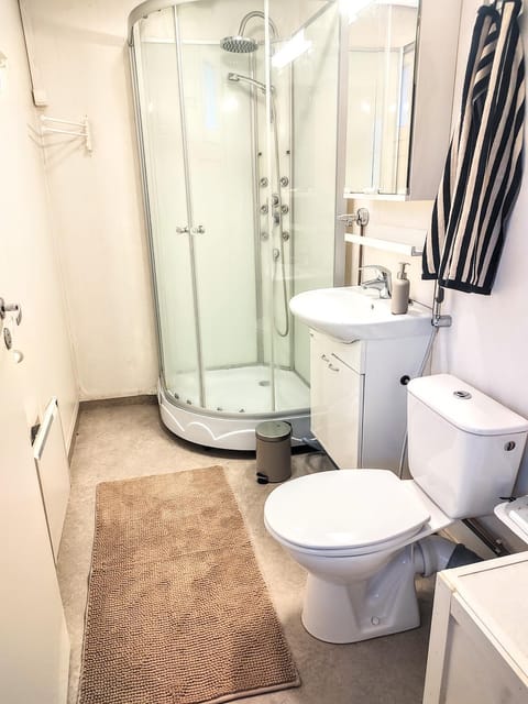 Narvan Maatilamajoitus Helenan Kanat ja Kammarit Farm Stay in Finland