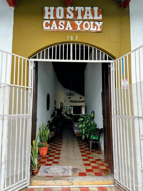 Facade/entrance