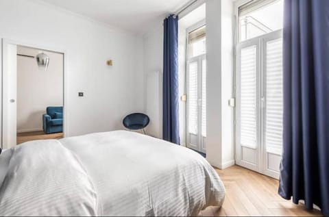 Appart Deluxe Confort avec Parking Privé Apartment in Strasbourg