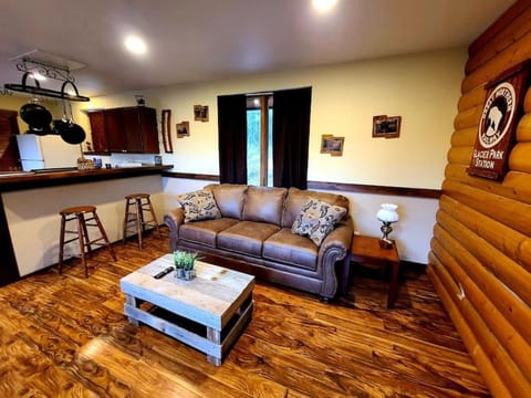 KM Ranch Hideaway Cabin Cabin in Whitefish