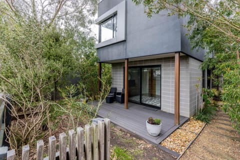 Property building, Garden, Garden view