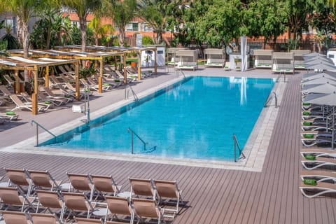 Garden, Swimming pool
