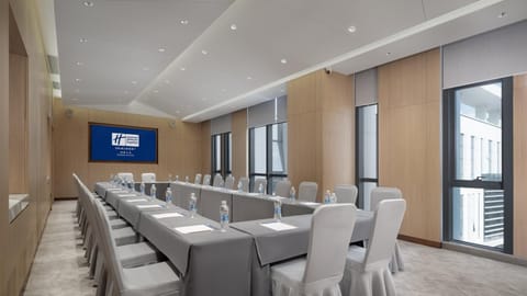 Meeting/conference room