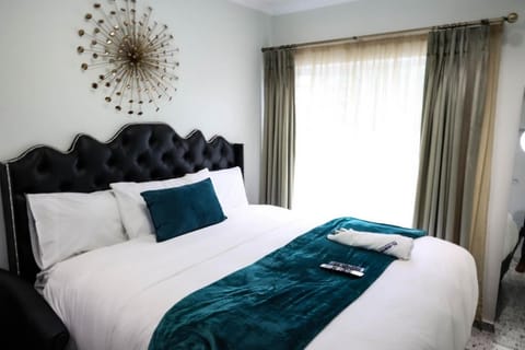 El-Gibor Best Guest House Bed and Breakfast in Cape Town