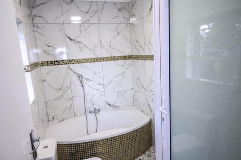 El-Gibor Best Guest House Bed and Breakfast in Cape Town