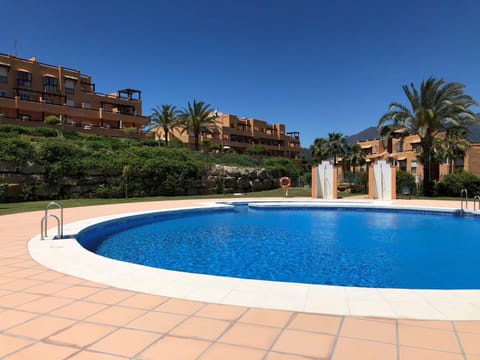Property building, Swimming pool, Swimming pool