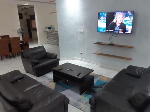 Communal lounge/ TV room
