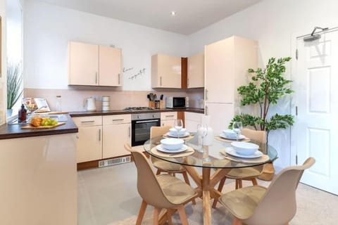 Balfour House House in Stoke-on-Trent