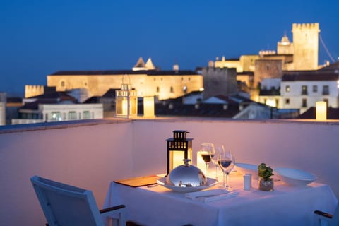 Balcony/Terrace, City view, Street view
