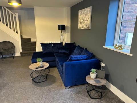 Maple House by ShortStays4U 2Bedroom House with free parking in town centre! Apartment in Kings Lynn