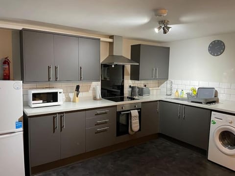 Maple House by ShortStays4U 2Bedroom House with free parking in town centre! Apartment in Kings Lynn