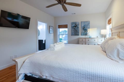 Shore Beats Work House in Tybee Island