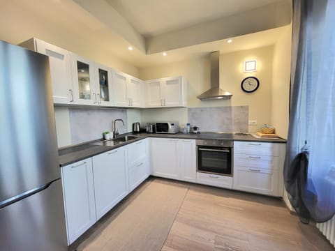 Kitchen or kitchenette, dishwasher, minibar, pet friendly, stove, toaster