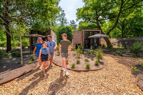 Property building, Day, People, Garden, group of guests