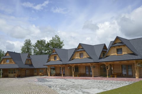 Property building, Day