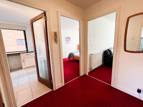 Anniesland Glasgow 1bd Flat - Free Parking Apartment in Glasgow