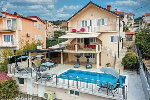 Property building, Patio, Balcony/Terrace, Pool view, Swimming pool