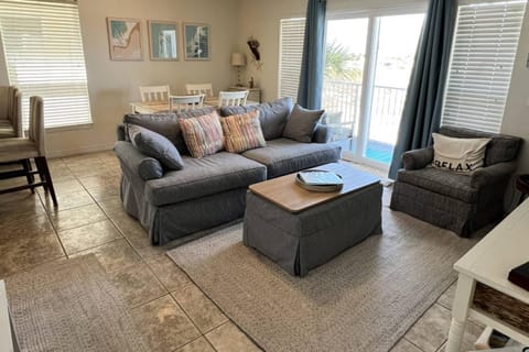 Gulf Island Condominium 321 House in Pensacola Beach