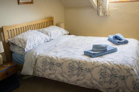 Batney Farm Cottage, Meshaw, South Molton House in North Devon District
