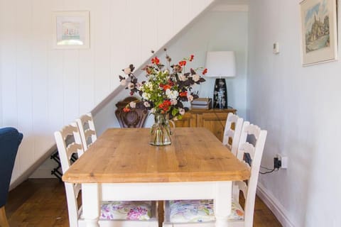Batney Farm Cottage, Meshaw, South Molton House in North Devon District