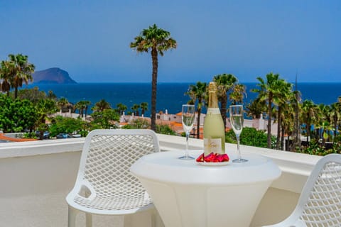 Nearby landmark, View (from property/room), Balcony/Terrace, Balcony/Terrace, Mountain view, Sea view, Drinks