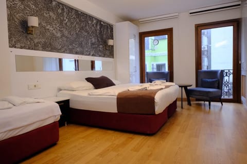 Bed, Seating area, Bedroom