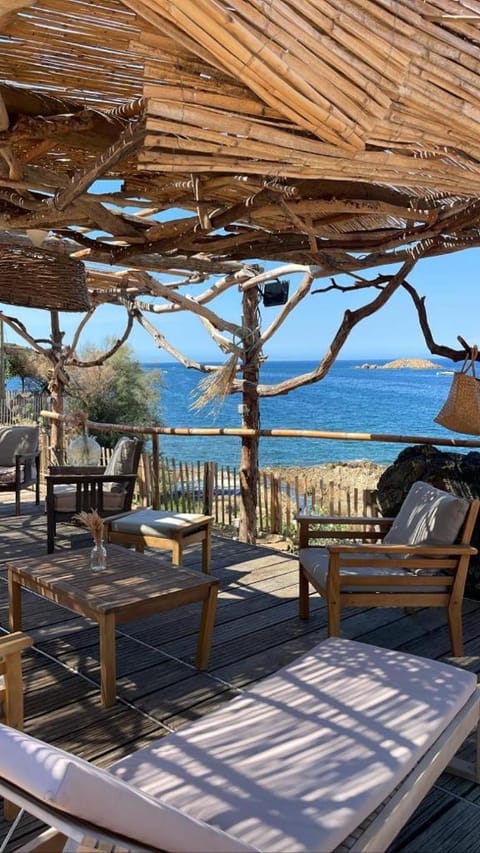 Villa Terra Casanova pieds dans l'eau à 20 mn d Ajaccio Villa in Ajaccio