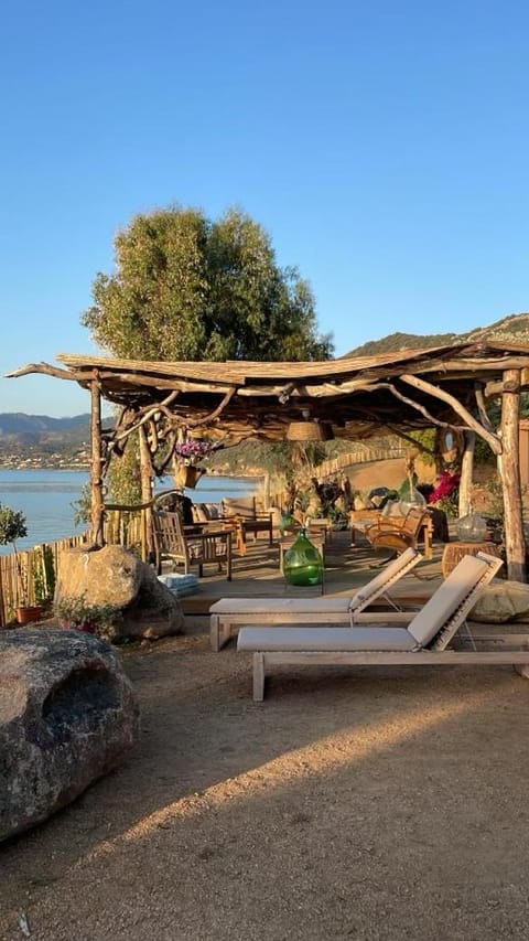 Villa Terra Casanova pieds dans l'eau à 20 mn d Ajaccio Villa in Ajaccio